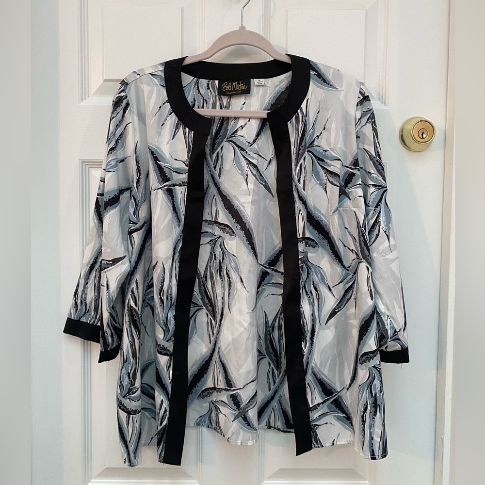 Gorgeous Vintage Collectible Bob Mackie Black and White Patterned Jacket - M